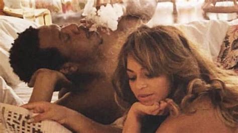 beyonce and jay z share intimate nsfw photos in otrii tour book youtube