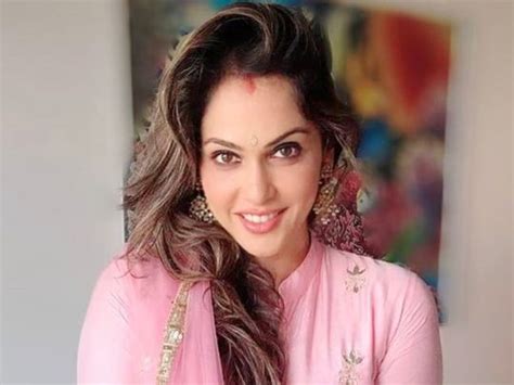 Actress Isha Koppikar On Being Sexually Propositioned In Bollywood