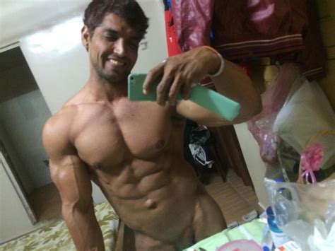 Desi Guys All Straight Guys Tricked Into Giving Nude Pics