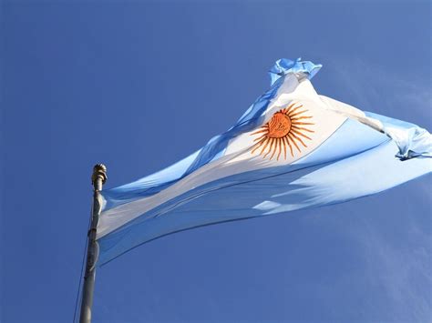 ¿por Qué El Día De La Bandera Argentina Se Festeja El 20 De Junio Y