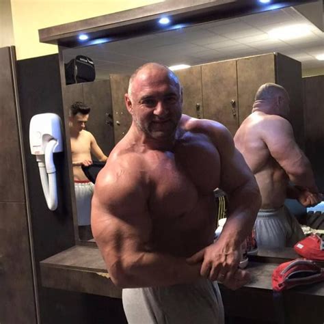 muscledaddies and more muscle men daddy man