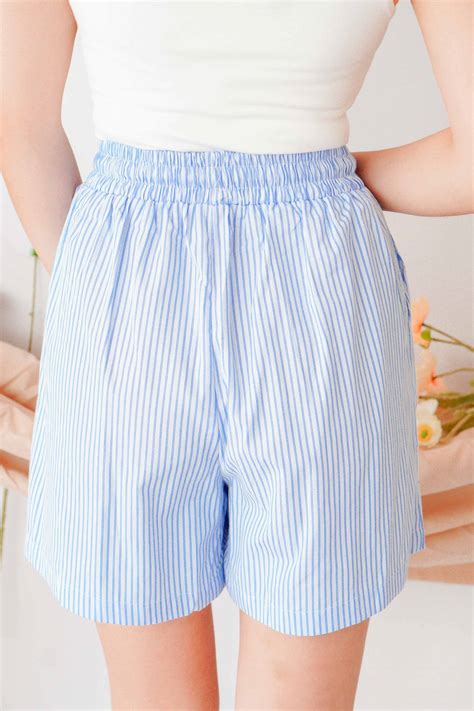 tabby shorts  blue stripes