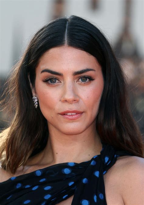 lorenza izzo fappening sexy at once upon a time hollywood premiere