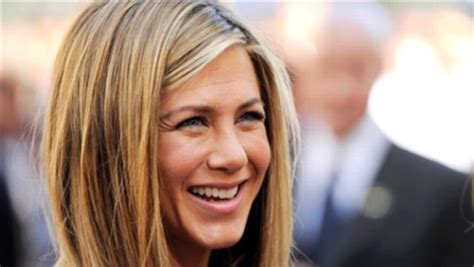 Jennifer Aniston Will Play America’s First Lesbian President In New Film
