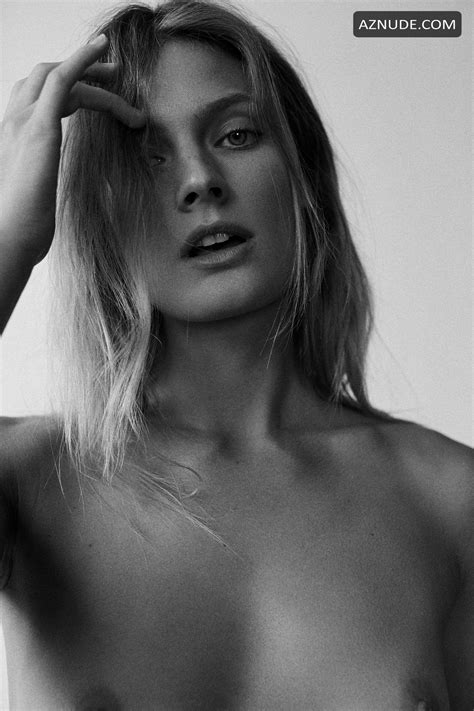 Constance Jablonski Showing Her Small Bare Breasts In A Photoshoot By