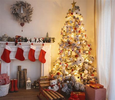 christmas tree safety tips   home modernize