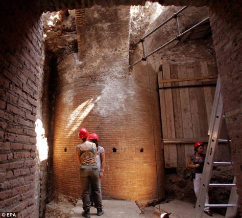 Roman Emperor Nero S Legendary Rotating Dining Room Uncovered By