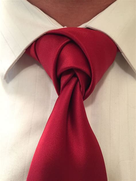 rose bud knot pocket square folds tie knot styles types  knots