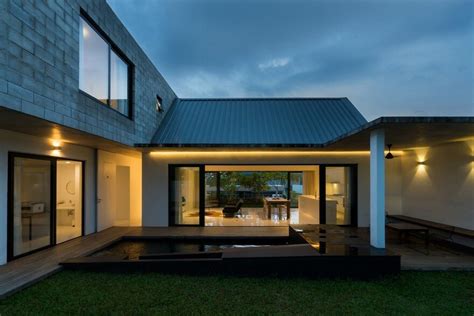 semi detached modern house  malaysia fabian tan architect