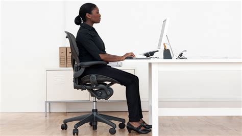 correct sitting posture reduce  pain  ensure good posture fit