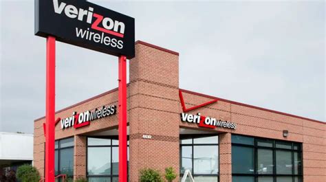 verizon trades  year contracts  monthly billing small business trends