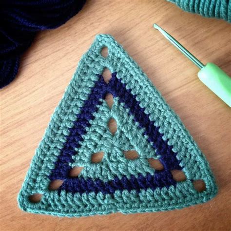 triangular crochet motif