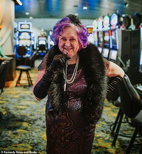 great grandmother of 18 celebrates her birthday each year by posing for