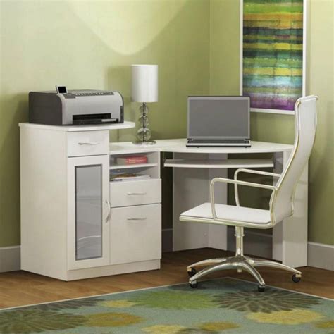 Maximizing Your Small Bedroom With A Computer Desk