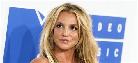 Britney Spears Hang Out With Sons Jayden And Sean At Art Exhibit