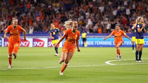netherlands into 1st world cup final after extra time win over sweden