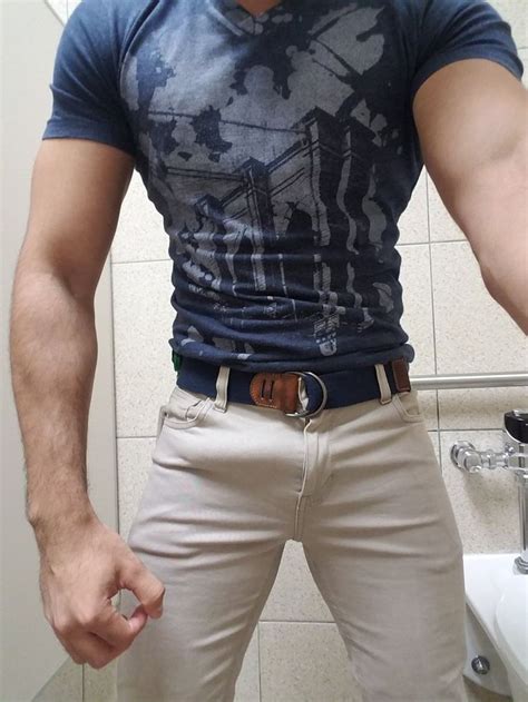 Hot Sexy Gay Man Male Muscles Big Bulge Black Bowchickawowwow