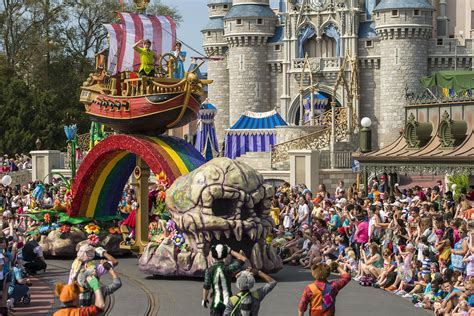 disney festival  fantasy parade magic kingdom laughingplacecom