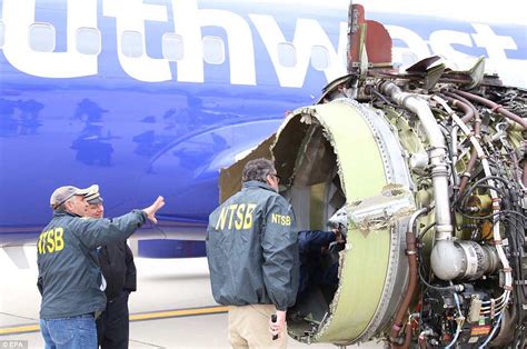 pictured hero pilot  safely landed southwest flight daily mail