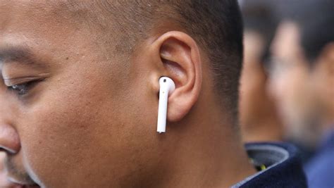 airpods impressions potential game changer  good design    stay   ear
