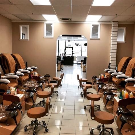 savvy nail spa  detroit savvy nail spa   jefferson ave