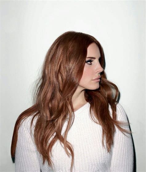 Lana Del Rey For T Magazine Side Profile View Inspiração