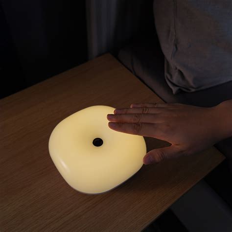 igear launches senseled  rechargeable multi coloured gesture controlled night lamp