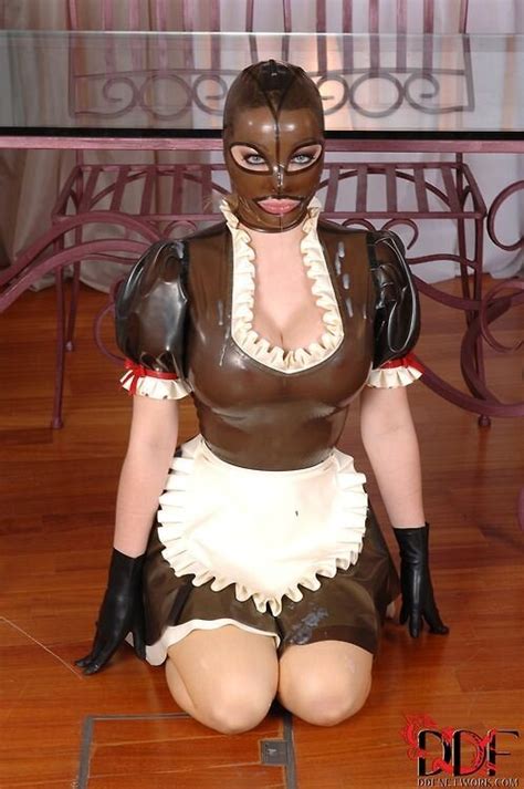 submissive latex maid maidsara