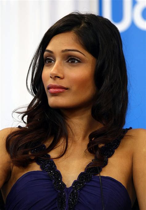 Film Star Picture Indian Freida Pinto Gallery