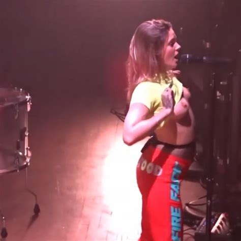 swedish singer songwriter tove lo topless shows tits at the lady wood concerts