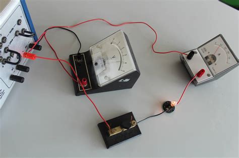 superlab physics     voltmeter  ammeter connected