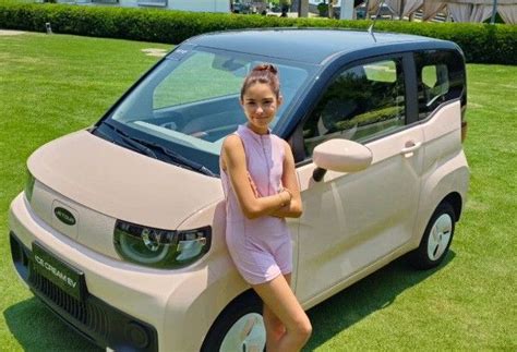 kendra kramer gets electric car as 1st car at 13 years old