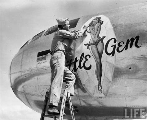 Sexis Pin Ups En Aviones De La Segunda Guerra Mundial Fotos