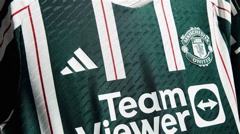 noticed   man utd adidas   kit