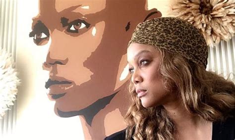 tyra banks showcases huge portrait    home   isolating daily mail