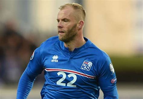 gudjohnsen in for euro 2016 as lagerback confirms exit
