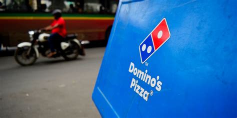 shunned  customers  dominos pizza chain withdraws  italy global happenings