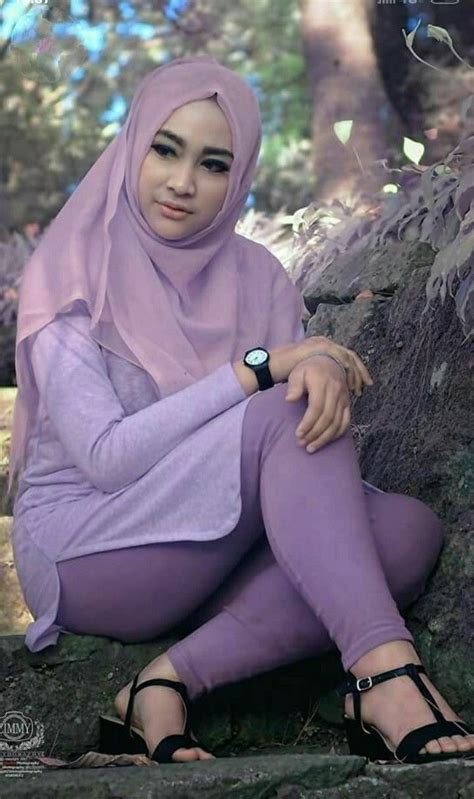 pin di hijab cantik