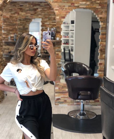 Pin By Jennifer H On Hair Hair Mirror Selfie Selfie