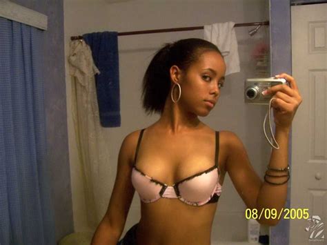 Ebony Chick Taking Nude Selfies Shesfreaky