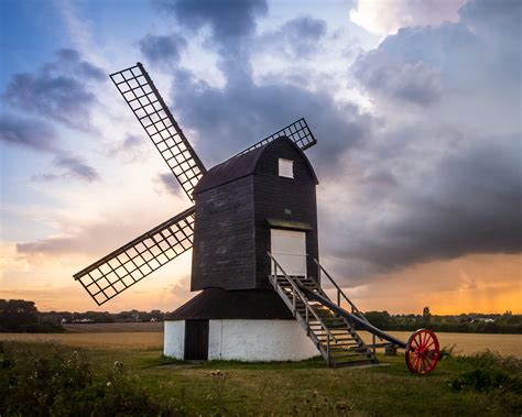 pitstone windmill  oldest windmills  britain