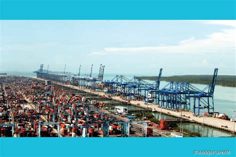lacking  national strategy malaysian ports lose   singapore  edge markets