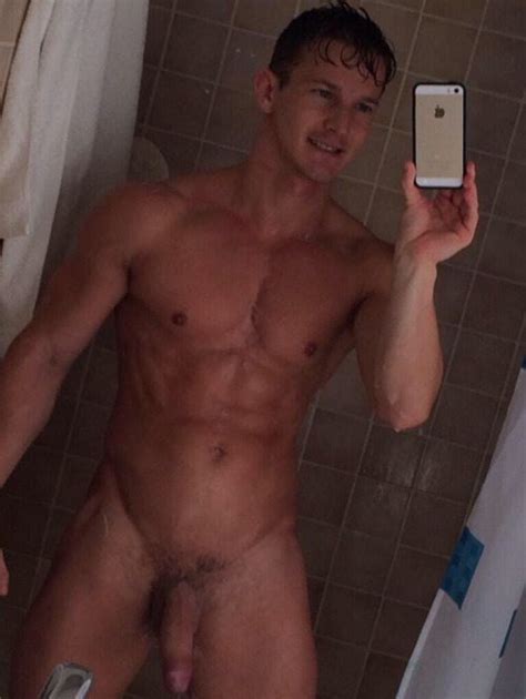 hot dude naked selfies fit males shirtless and naked