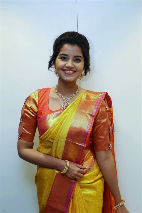 Beauty Galore Hd Anupama Parameswaran Saree Hot Latest