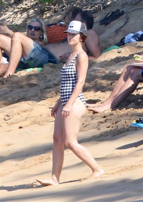 minka kelly in swimsuit in hawaii 12 26 2017
