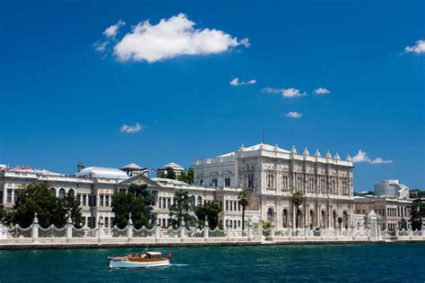 istanbul bosphorus cruise   dolmabahce palace