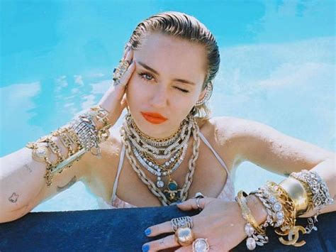 Miley Cyrus Drops New Ep ‘she Is Coming’ Music Gulf News