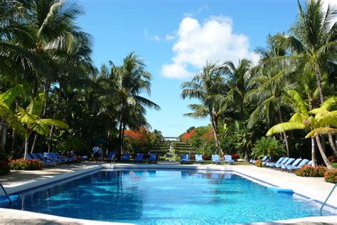 check   top   bahamas resorts