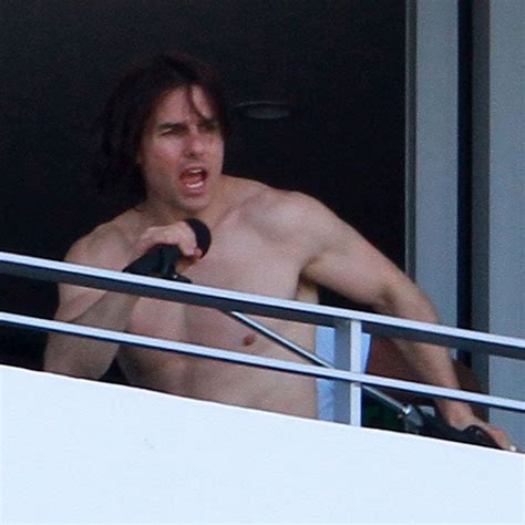 Tom Cruise Shirtless Swimming With Suri And Katie Holmes