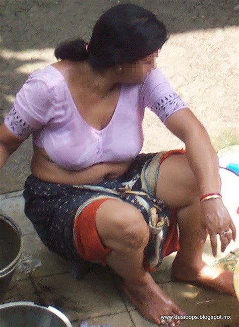indian aunties cleavage downblouse nipple xossip datawav